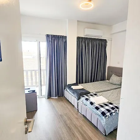 ホームステイ Downtown Rooms, 200m From Marina